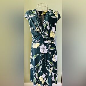 Classiques Entier Elegant Floral Green Dress